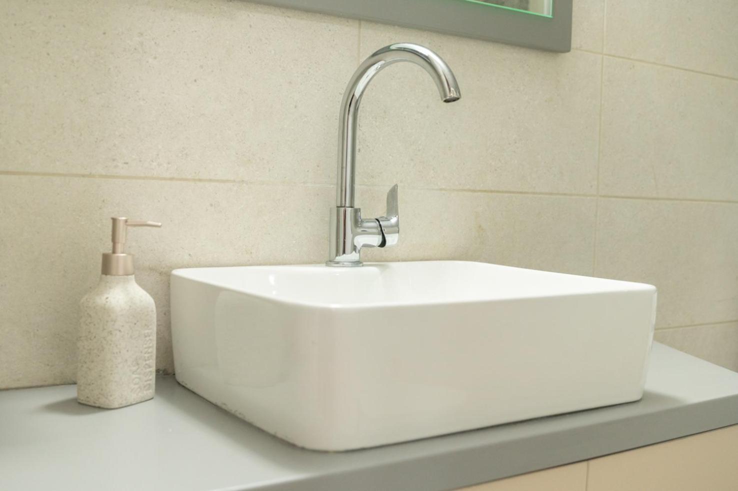 Entire Apt, 2 Bdrm, City Center Atina Dış mekan fotoğraf